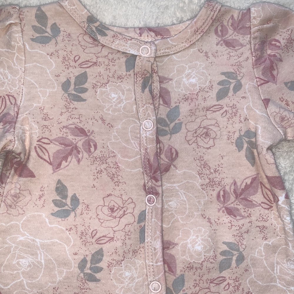 Laura Ashley 6-9M Pink Floral Ruffle Footie EUC - Picture 2 of 10